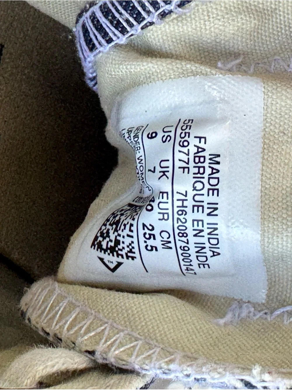Converse Chuck Taylor All Star Daisy Print Sneakers - Picture 7 of 7